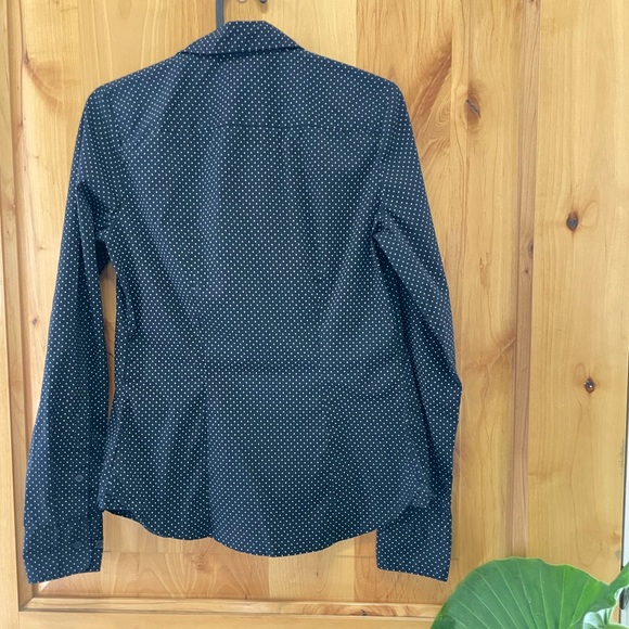 Black button down shirt with white polka dot print - slim fit size 4 - Picture 2 of 6